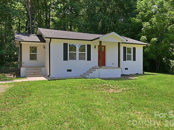 2nd image of 922 Breezewood Dr