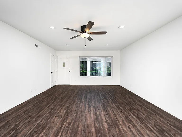 Greentree Fountain Apartments — Photo 21