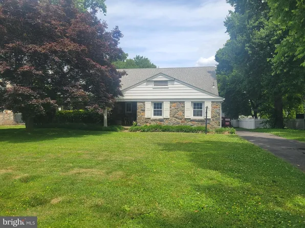 217 N Lexington Ave, Havertown, PA 19083