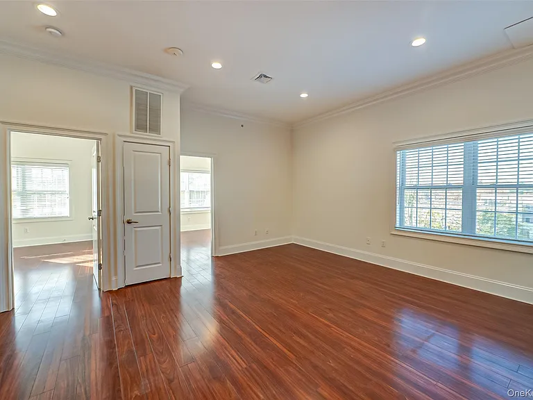 41 Green St #2C — Photo 4