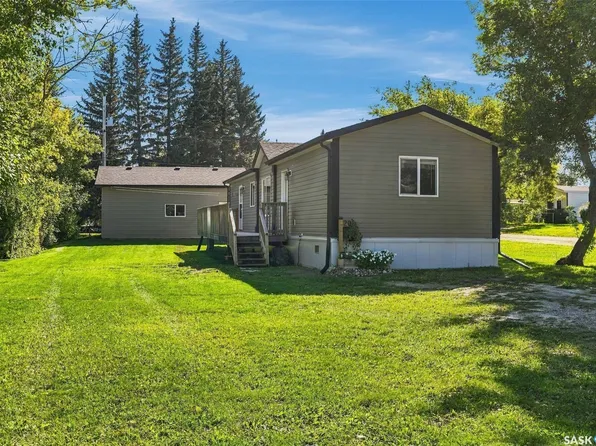 20 Empress Avenue, Qu'Appelle, SK S0G 4A0