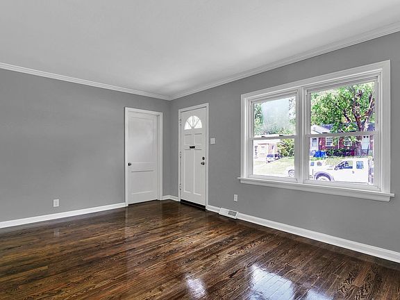 2nd image of 3519 Saint Luke Ln