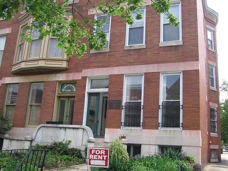 3001 Saint Paul St #3 — Photo 1