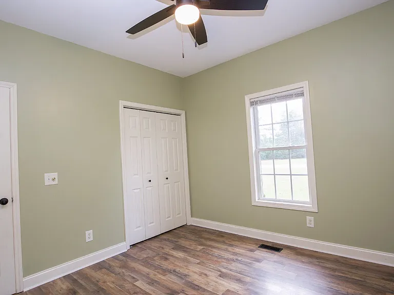 102 Willow Creek Ln — Photo 25