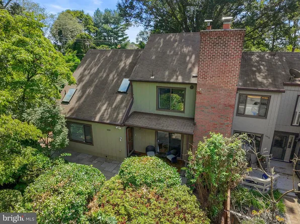 1413 Green Run Ln, Reston, VA 20190