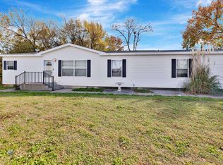 4145 E Jonquil Ct, Wichita, KS 67210