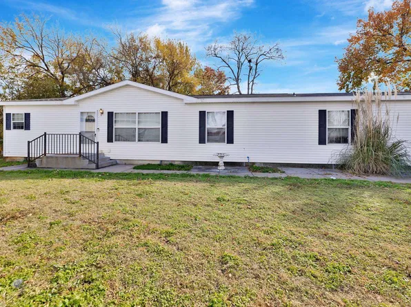 4145 E Jonquil Ct, Wichita, KS 67210