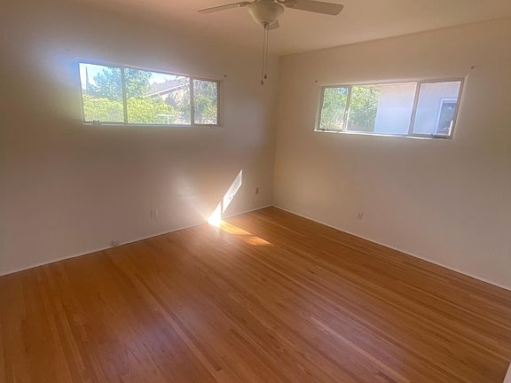 2nd image of 334 Chula Vista Pl NE