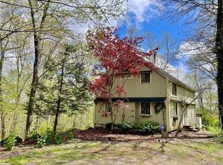 28 Woodland Dr, Centerbrook, CT 06409