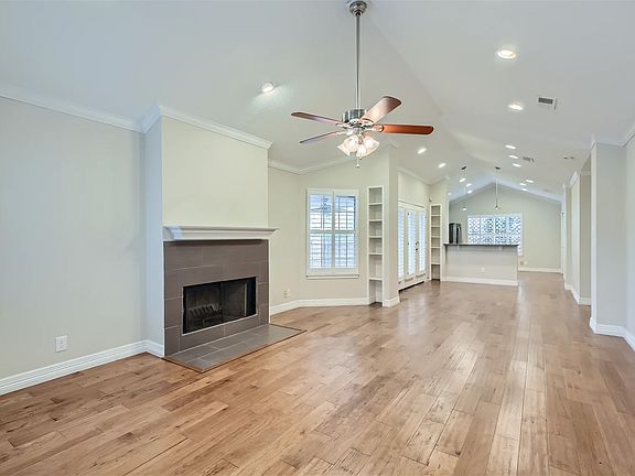 3rd image of 16803 Brookwood