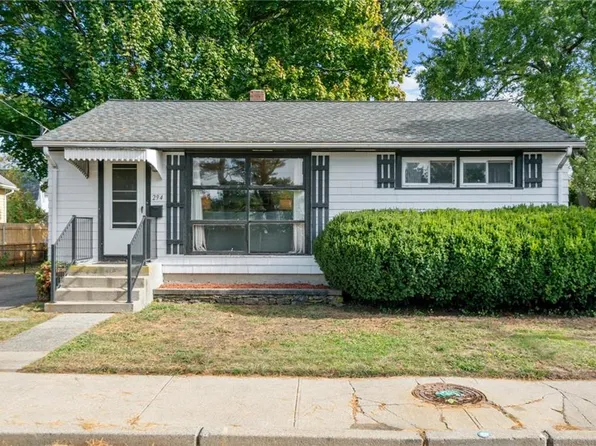 294 Pawtucket Ave, Rumford, RI 02916
