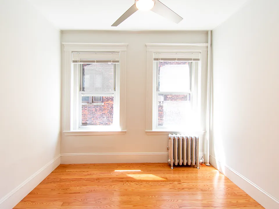 175 Hemenway St #11