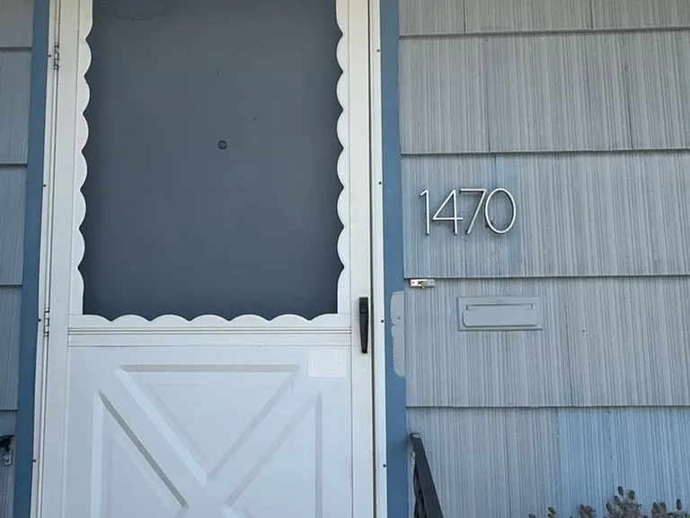 1470 Ruge St NW — Photo 3