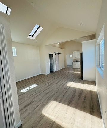 Newly built with vaulted ceilings and sky lights