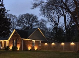 5372 McElroy Cv, Memphis, TN 38120