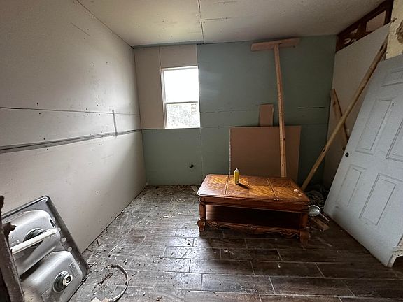 3rd image of 3558 Northrop St