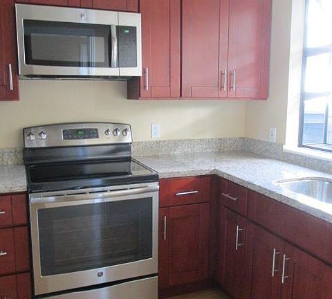 4th image of 42 Cape Hatteras Ct