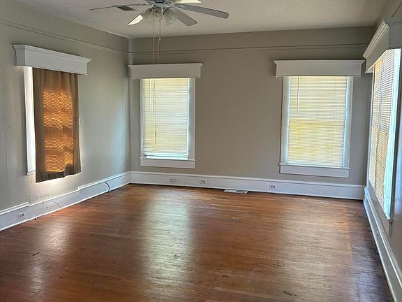 3rd image of 310 Hill St