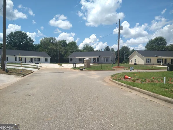 135 Ronald Pride Blvd, Fort Valley, GA 31030