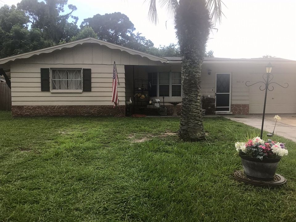 1st image of 3012 Lloyd Dr