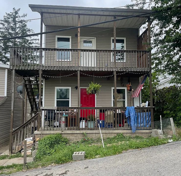 1st image of 936 Fortney St #1