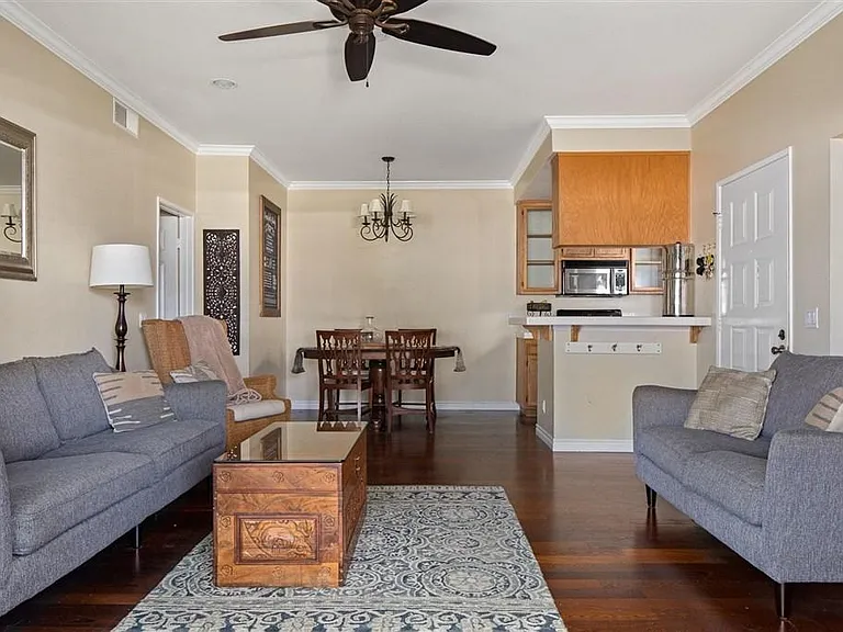 13818 Midland Rd — Photo 4