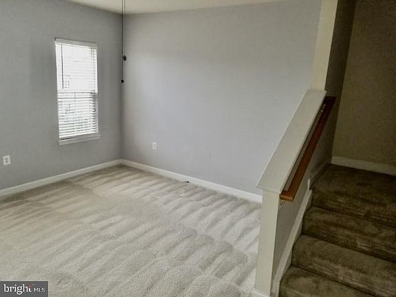4th image of 42385 Goldenseal Sq