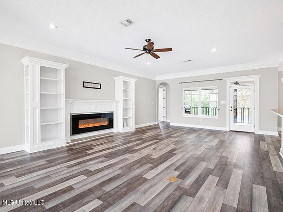 4th image of 5629 Via Toscana