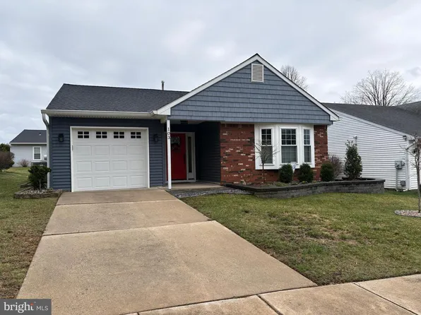 103 Carriage Hill Ct, Columbus, NJ 08022