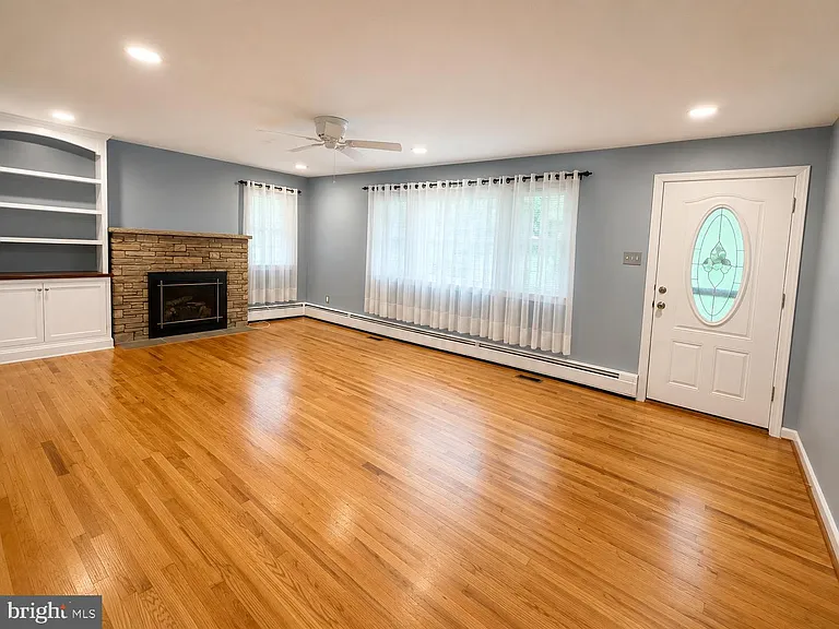 101 Park Dr — Photo 4