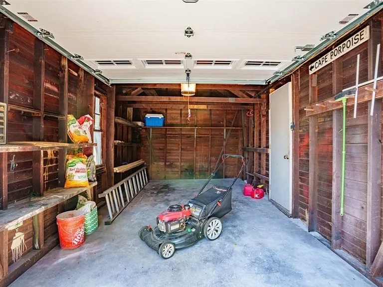 198 Cedar St — Photo 26