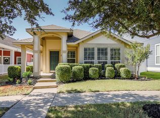 917 Wenk Ct, Aubrey, TX 76227