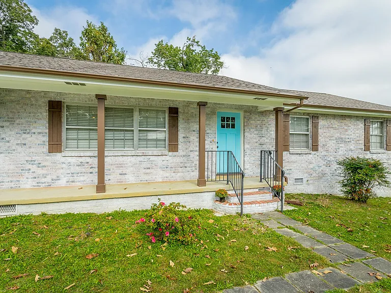 1403 Clearpoint Dr — Photo 61