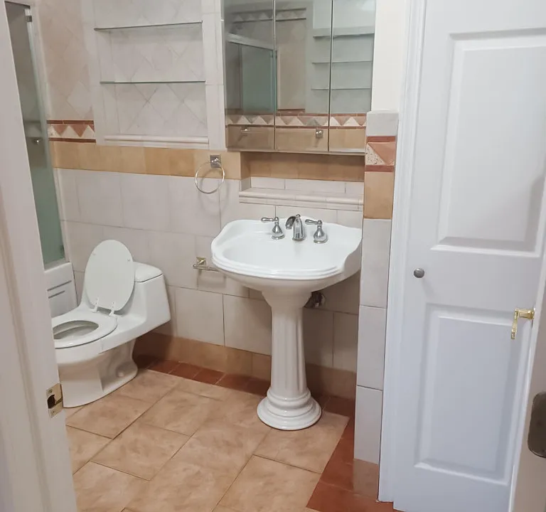 206 Main St #2