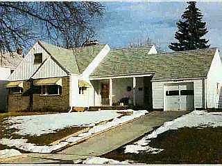 1st image of 2501 Eastmoreland Dr