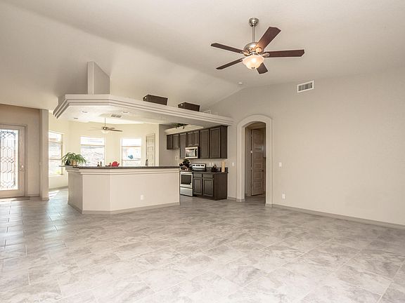 3rd image of 2381 Rainbow Ave N