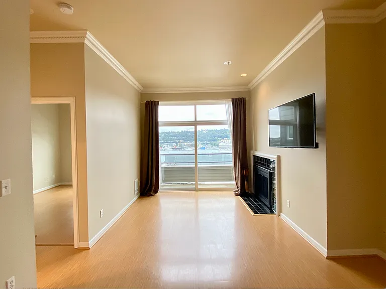 1504 Aurora Ave N #506 — Photo 7