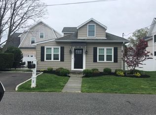 2 Elizabeth Pl, Monmouth Beach, NJ