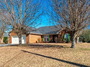 161 Delta Pine Dr, Huntsville, AL 35811