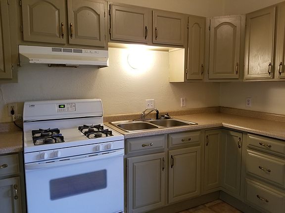 2nd image of 338 N High St #8