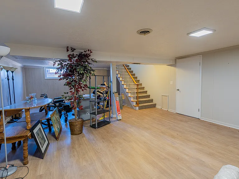 143 Hamilton Acres St — Photo 10