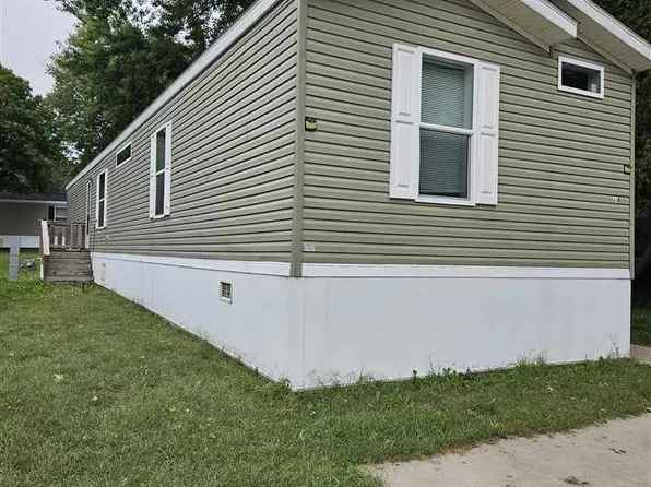3701 2nd St #329, Coralville, IA 52241
