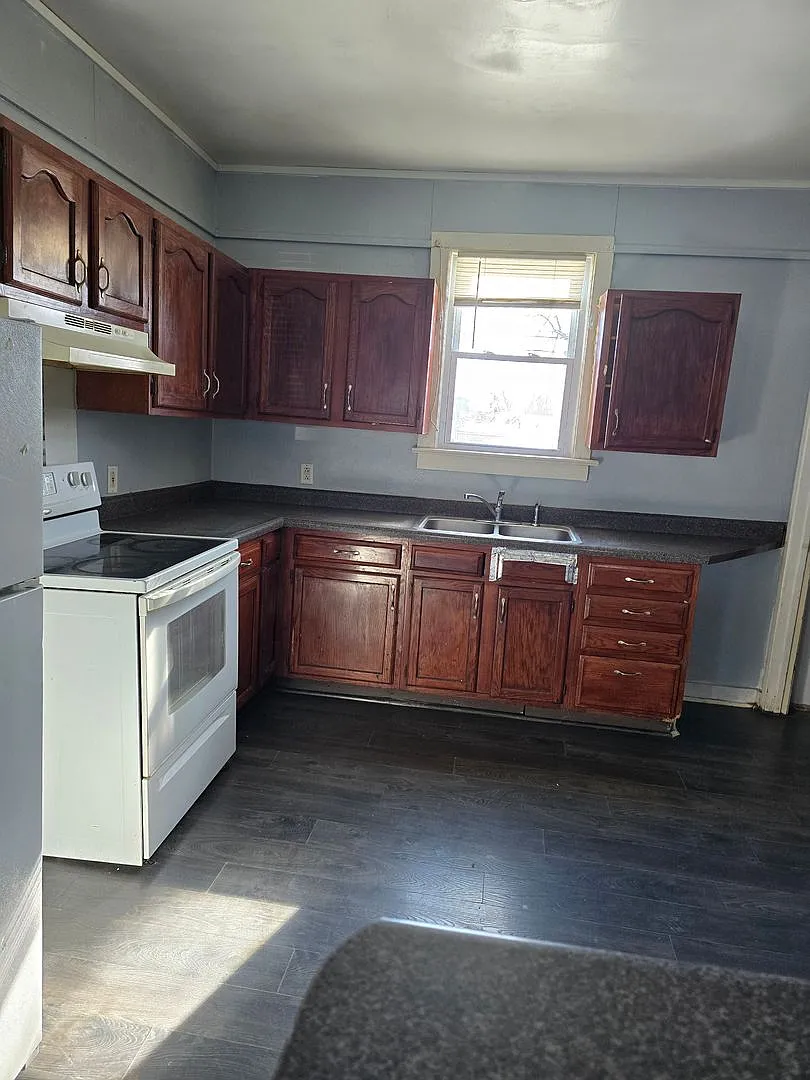 Nice 2BD/1BA — Photo 3
