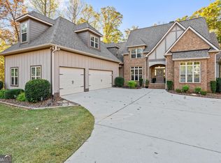 121 Walden Pond Trl, Senoia, GA 30276