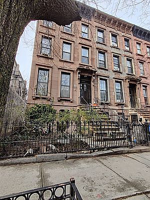 1st image of 411 Greene Ave #2B
