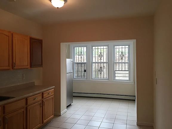 3rd image of 31 Van Nostrand Ave #A