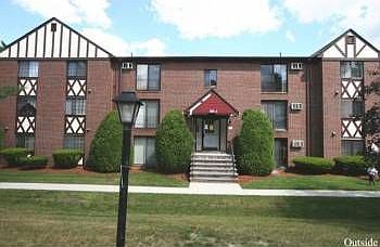 2nd image of 384 Great Rd