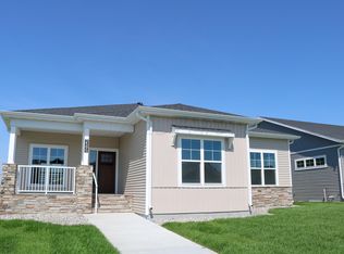 2595 Golden Ln S, Fargo, ND