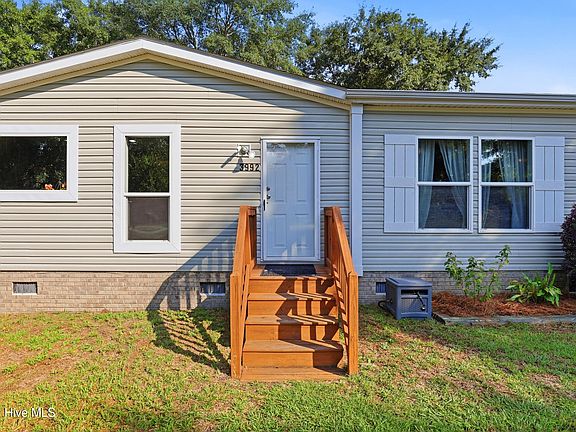 5th image of 3992 Sourwood Court NE