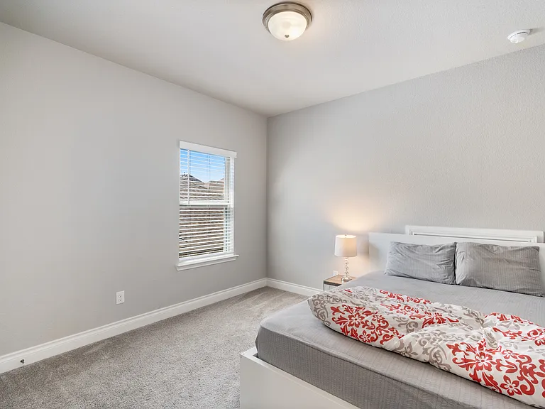 740 Dover Dr — Photo 12